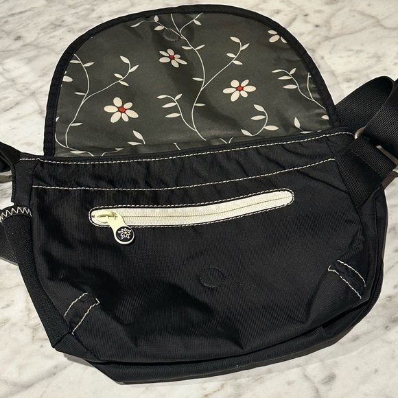 Sherpani Milli Black Crossbody Bag with ID Pouch - Picture 3 of 9